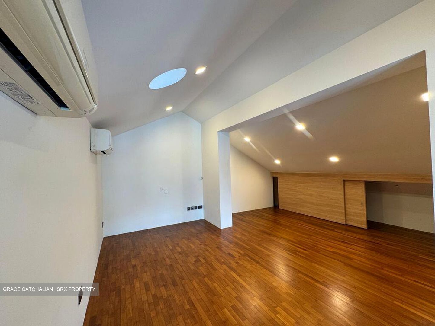 Hillcrest Park (D11), Terrace #518362821